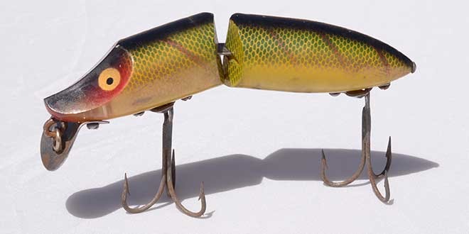 15 VINTAGE FISHING LURES in United States